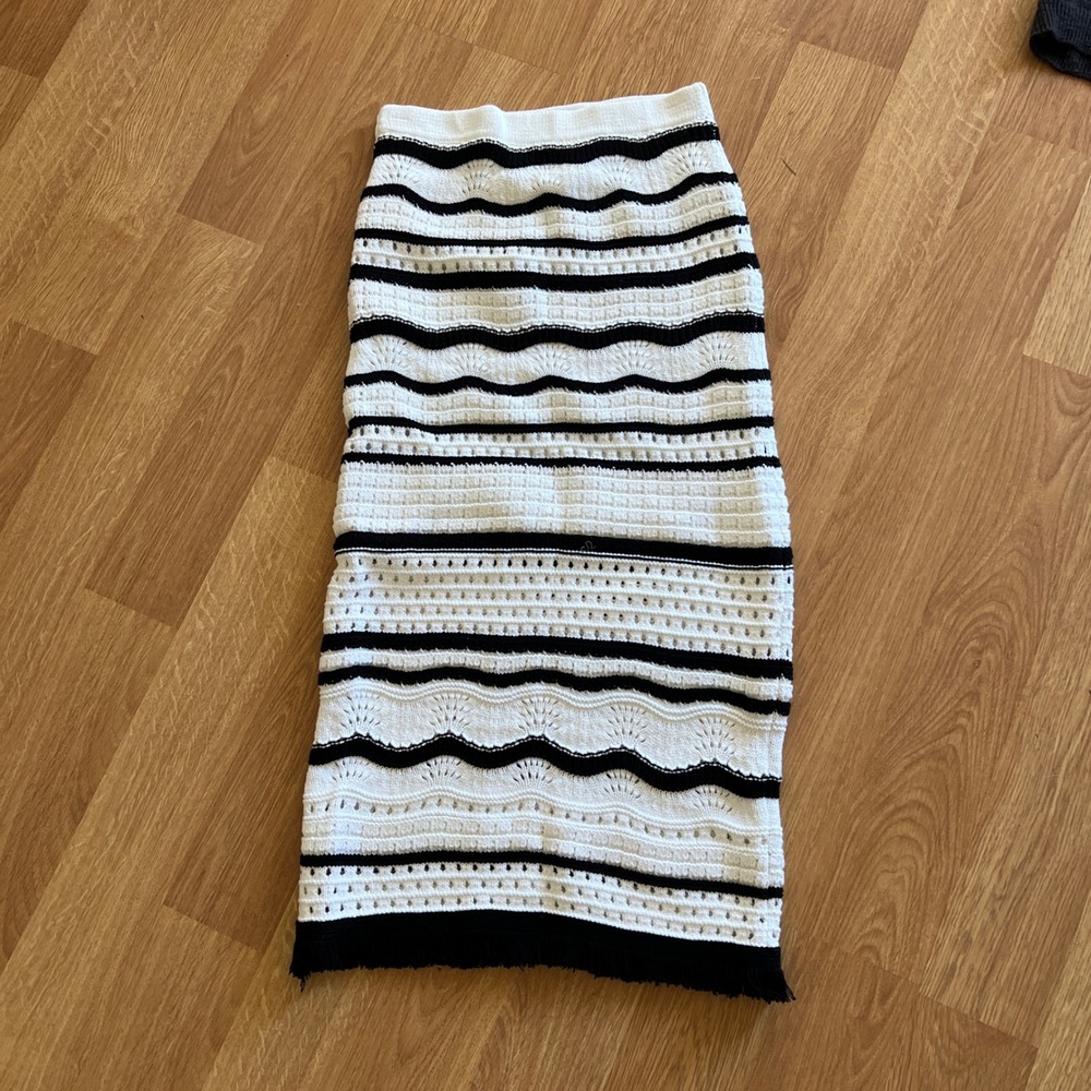 House of Harlow 1960 Womens XS Knit Midi Skirt Striped Fringe Resort Coastal
